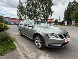 2012 Volkswagen Passat Alltrack B7, серебристый, 1500000 рублей, вид 3