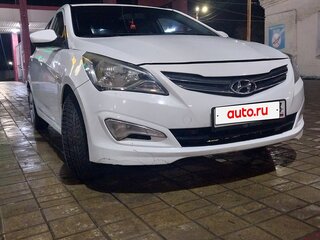 2014 Hyundai Solaris I Рестайлинг, белый, 630000 рублей, вид 4
