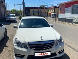 2010 Mercedes-Benz E-Класс 200 5G-Tronic IV (W212, S212, C207), белый, 1400000 рублей, вид 3