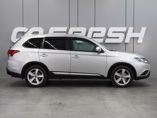 2020 Mitsubishi Outlander III Рестайлинг 3, серый, 2399000 рублей, вид 5