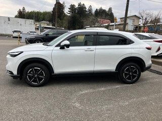 2023 Honda Vezel II, белый, 1860000 рублей, вид 4