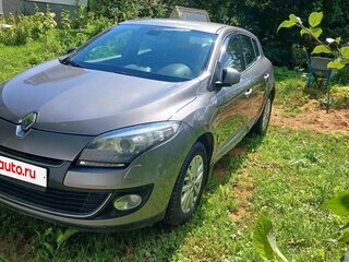 2013 Renault Megane III Рестайлинг 2, серый, 650000 рублей, вид 2