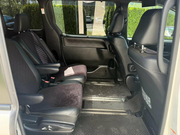 2016 Toyota Noah III (R80), белый, 1695000 рублей - вид 23
