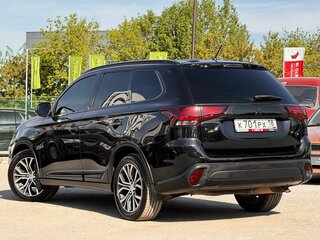 2016 Mitsubishi Outlander III Рестайлинг 2, чёрный, 1599000 рублей, вид 5