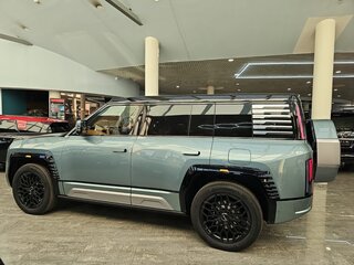 2024 BYD Yangwang U8 49 kWh, зелёный, 14500000 рублей, вид 2