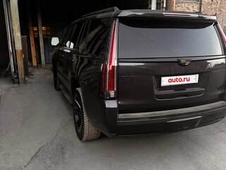 2015 Cadillac Escalade IV, серый, 2200000 рублей, вид 4