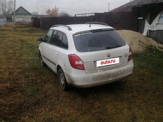 2012 Skoda Fabia II Рестайлинг, белый, 500000 рублей, вид 3