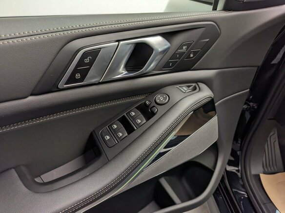 2025 BMW X5 40i IV (G05/G18) Рестайлинг, чёрный - вид 18