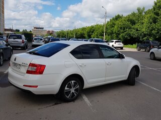 2014 Skoda Octavia III (A7), белый, 1060000 рублей, вид 4