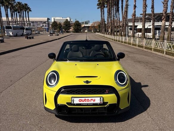 2023 Mini Cabrio Cooper S III Рестайлинг 2, жёлтый, 3750000 рублей