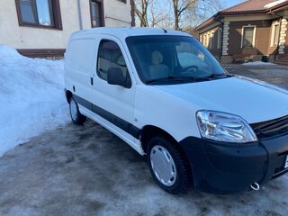 2010 Citroen Berlingo I Рестайлинг, белый, 530000 рублей, вид 1