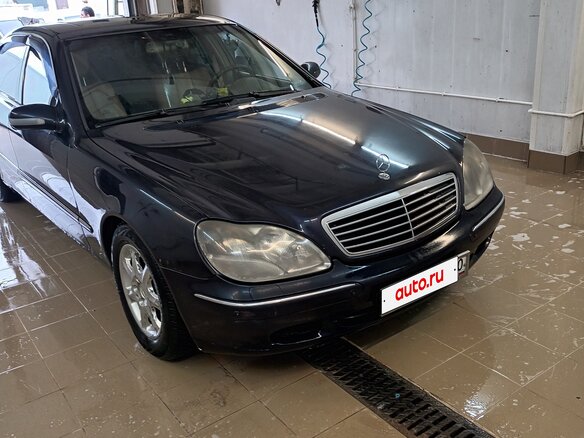 2000 Mercedes-Benz S-Класс 500 IV (W220), синий, 2500000 рублей - вид 1