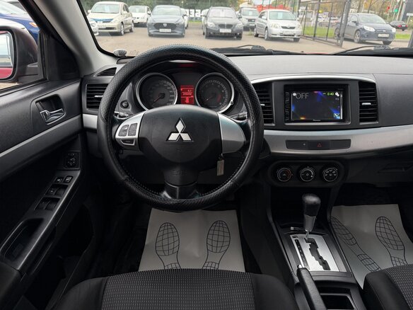 2007 Mitsubishi Lancer X, красный, 777000 рублей - вид 9