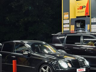 2004 Mercedes-Benz E-Класс 320 III (W211, S211), чёрный, 680000 рублей, вид 1