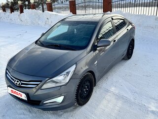 2015 Hyundai Solaris I Рестайлинг, серый, 970000 рублей, вид 1