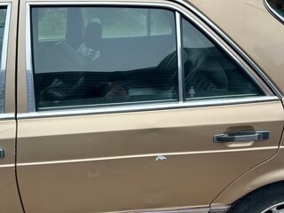 1986 Mercedes-Benz S-Класс 260 II (W126) Рестайлинг, бежевый, 660000 рублей, вид 5