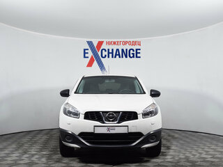 2013 Nissan Qashqai I Рестайлинг, белый, 949000 рублей, вид 2