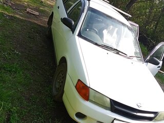 1999 Nissan AD II, белый, 180000 рублей, вид 3