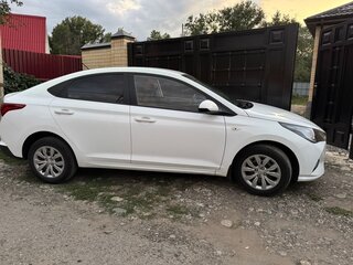 2020 Hyundai Solaris II Рестайлинг, белый, 1480000 рублей, вид 2