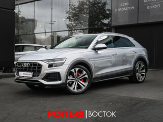 2021 Audi Q8 45 TDI I (4M), серый, 7490000 рублей, вид 1
