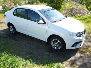 2017 Renault Logan II, белый, 1000000 рублей, вид 2
