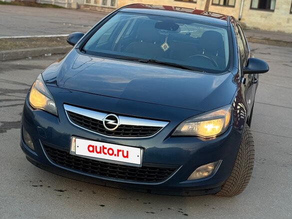 2010 Opel Astra J, синий, 720000 рублей