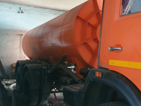 2010 КамАЗ 65115, оранжевый, 1800000 рублей, вид 2