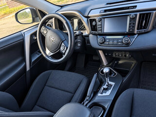 2016 Toyota RAV4 IV (XA40) Рестайлинг, белый, 2150000 рублей, вид 4