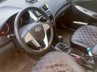 2015 Hyundai Solaris I Рестайлинг, белый, 550000 рублей, вид 4