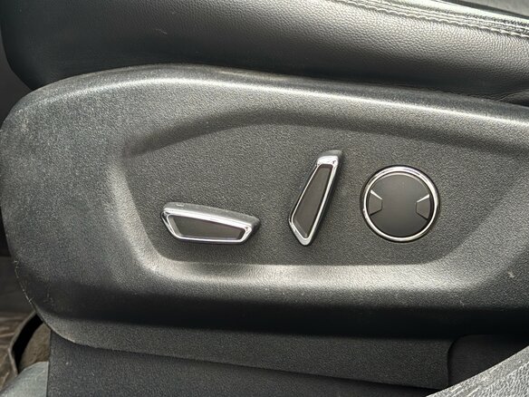 2017 Ford Explorer V Рестайлинг, чёрный, 2200000 рублей - вид 27
