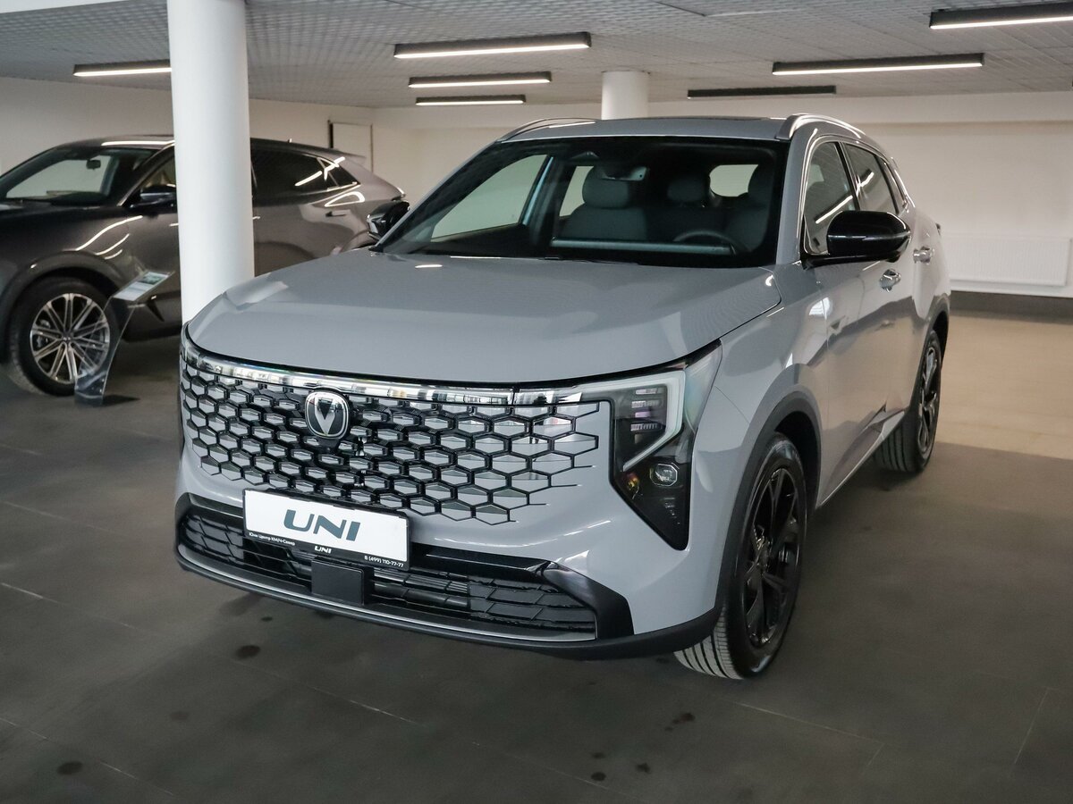 Открыть фотографии: Changan UNI-S I Рестайлинг
