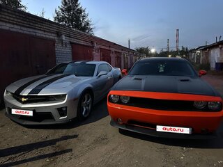 2012 Dodge Challenger III Рестайлинг, чёрный, 1975000 рублей, вид 3