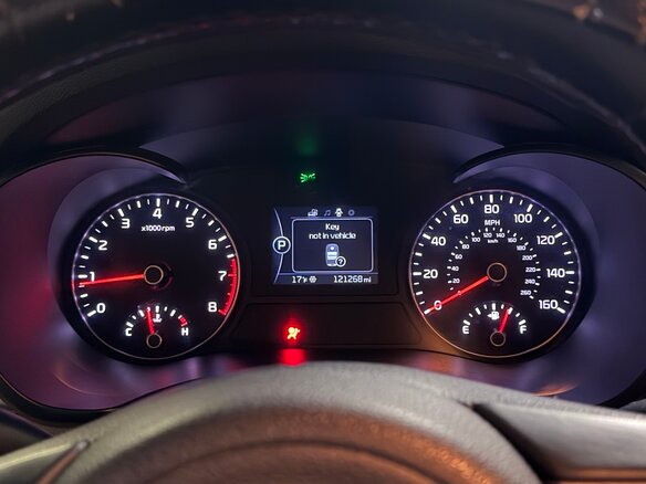 2017 Kia Optima IV, белый, 1700000 рублей - вид 10