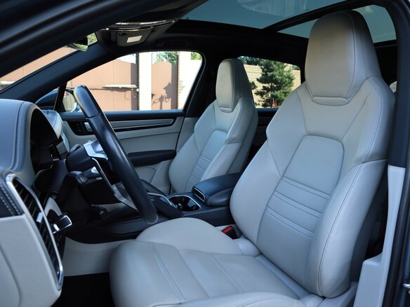 2020 Porsche Cayenne III, голубой, 5150000 рублей - вид 11