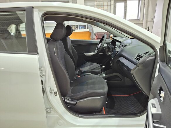 2014 Kia Rio 6-speed III, белый - вид 30