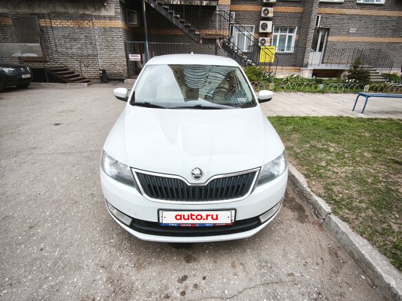 2015 Skoda Rapid I, белый, 950000 рублей