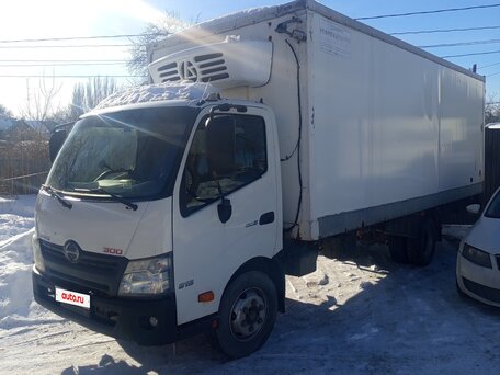 2012 Hino Series 300 (Dutro), белый, 1400000 рублей, вид 2