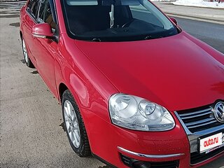 2010 Volkswagen Jetta V, красный, 480000 рублей, вид 4