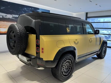 2026 Land Rover Defender 110 II, жёлтый, 16600000 рублей, вид 3