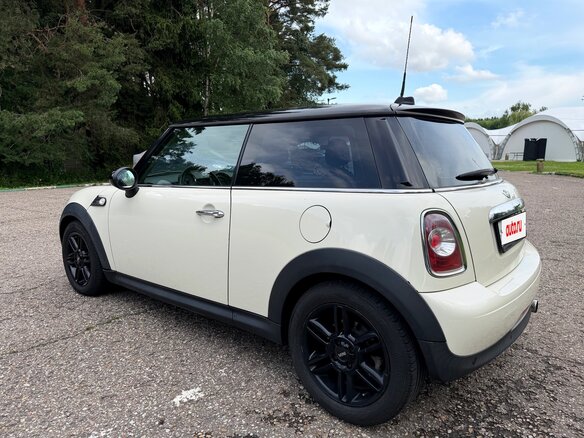2012 Mini Hatch Cooper II (R56) Рестайлинг, белый - вид 10