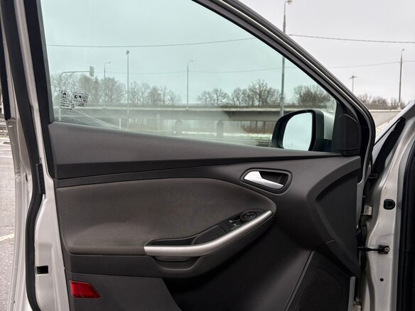 2012 Ford Focus III, серебристый, 475000 рублей - вид 16