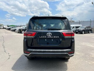 2026 Toyota Land Cruiser 300 Series, чёрный, 16500000 рублей, вид 4