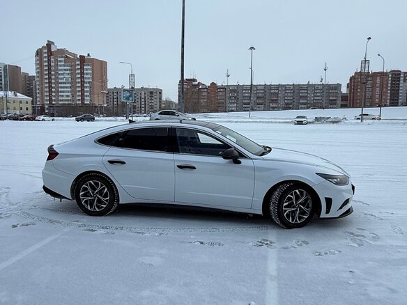 2020 Hyundai Sonata VIII (DN8), белый, 2200000 рублей - вид 6