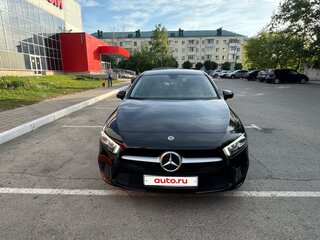 2019 Mercedes-Benz A-Класс 200 IV (W177), чёрный, 2000000 рублей, вид 2