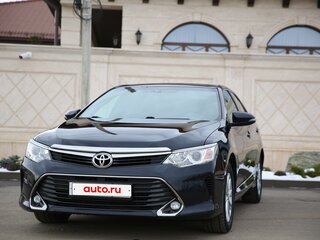 2017 Toyota Camry VII (XV50) Рестайлинг, чёрный, 2050000 рублей, вид 4