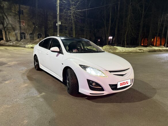 2010 Mazda 6 II (GH) Рестайлинг, белый, 850000 рублей - вид 2
