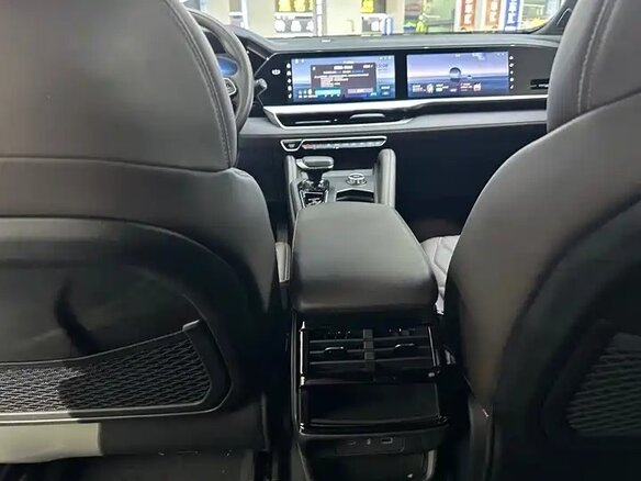 2025 Geely Monjaro (Xingyue L) I Рестайлинг (China Market), серый, 3230010 рублей - вид 15