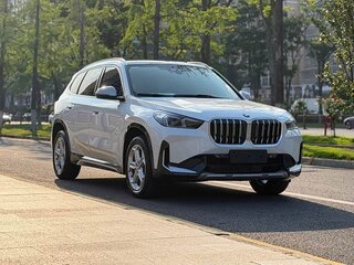2023 BMW X1 Long 20Li sDrive III (U11/U12), белый, 2815000 рублей, вид 3