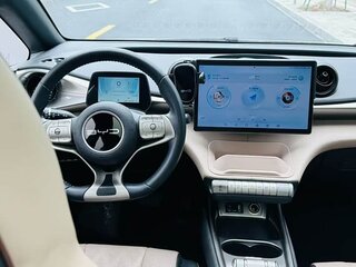 2023 BYD Dolphin 44.9 kWh I, белый, 1133999 рублей, вид 5