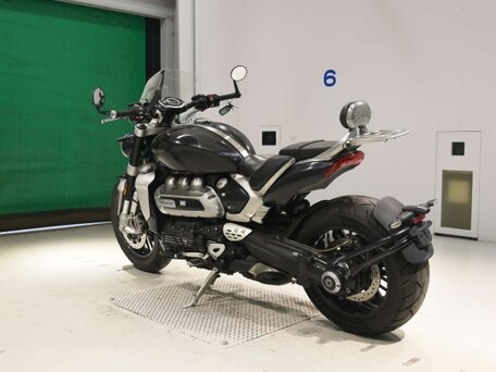 2021 Triumph Rocket III, чёрный, 1425000 рублей, вид 5